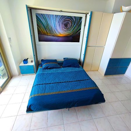 Grand Studio Bord De Mer- Acces Direct Aux Plages Сен-Лоран-дю-Вар Екстериор снимка