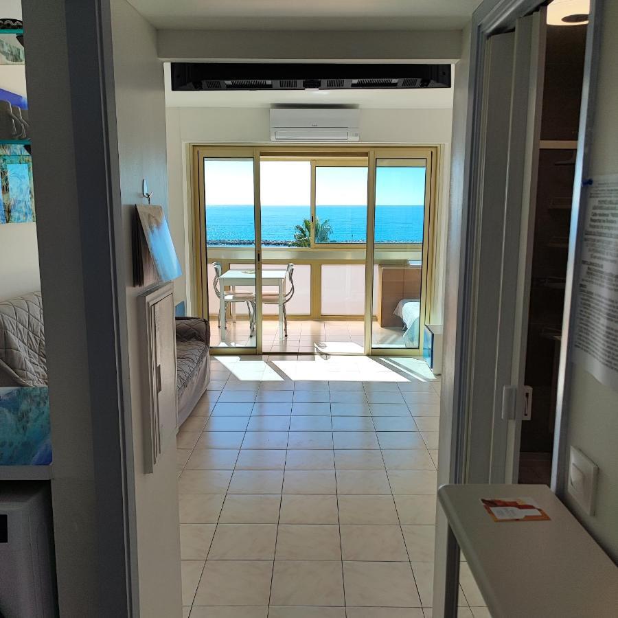 Grand Studio Bord De Mer- Acces Direct Aux Plages Сен-Лоран-дю-Вар Екстериор снимка