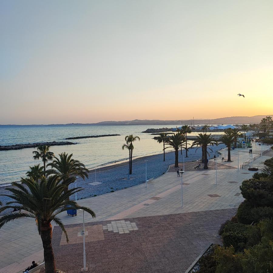 Grand Studio Bord De Mer- Acces Direct Aux Plages Сен-Лоран-дю-Вар Екстериор снимка